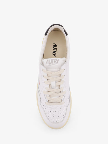 Medalist Low leather sneakers with side logo thumbnail