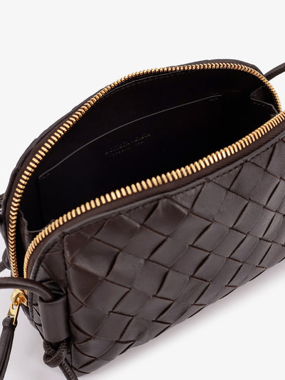 Leather clutch with Intrecciato Concert motif thumbnail