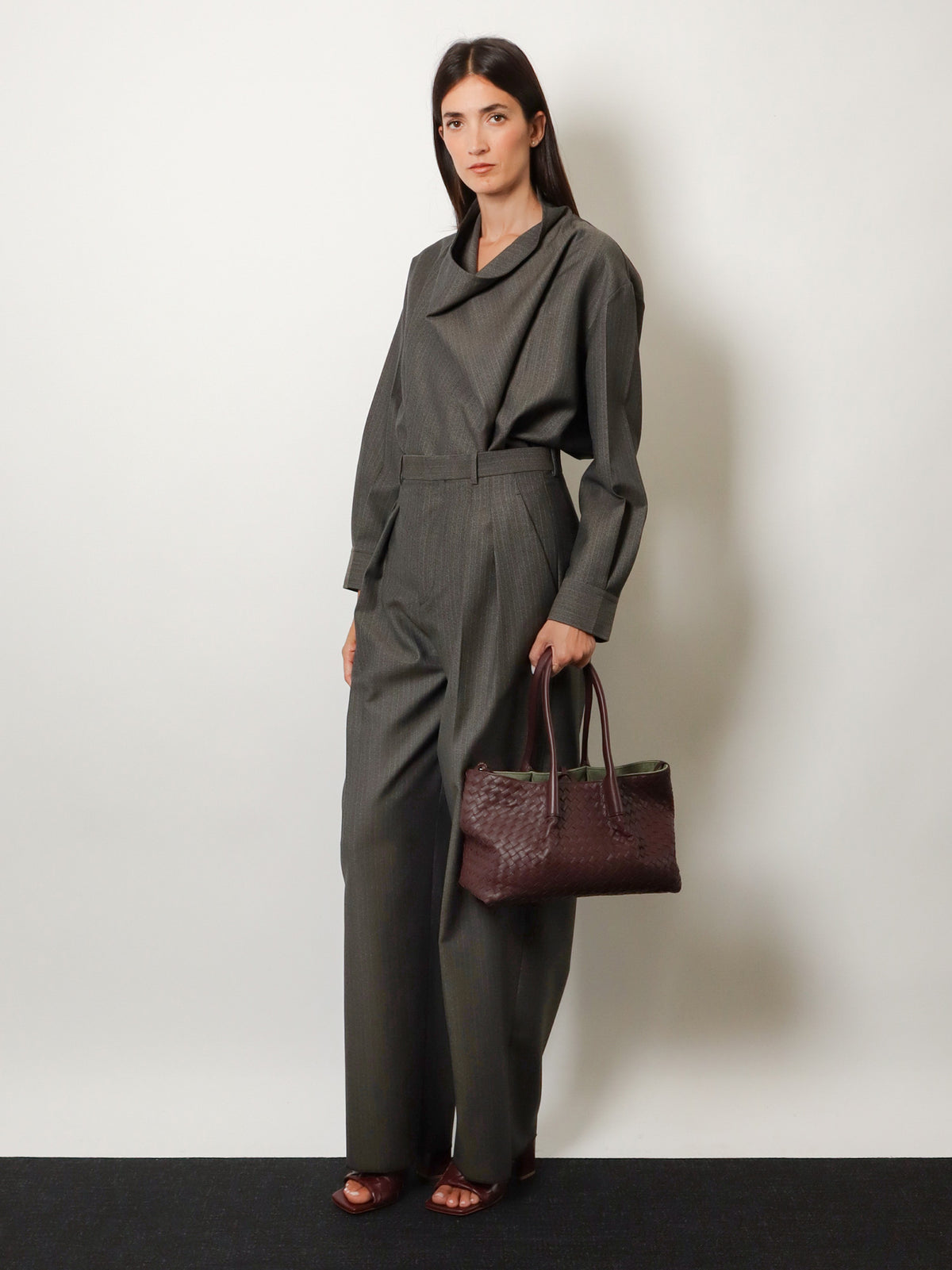 Pinacoteca leather handbag with Intrecciato motif