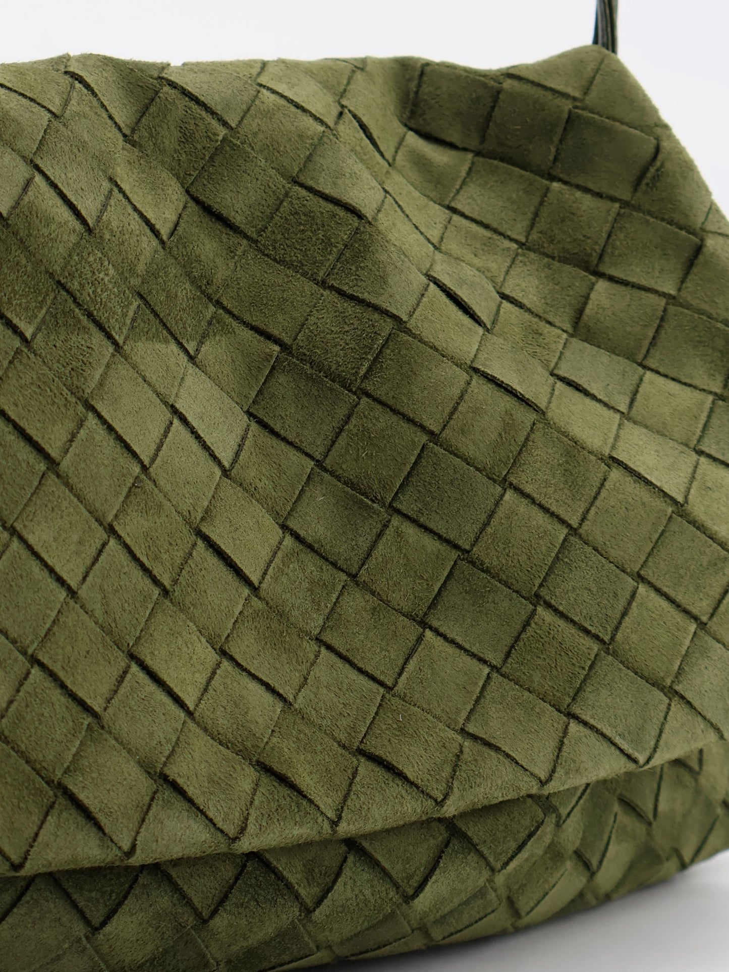 Suede Giorno shoulder bag with Intrecciato pattern