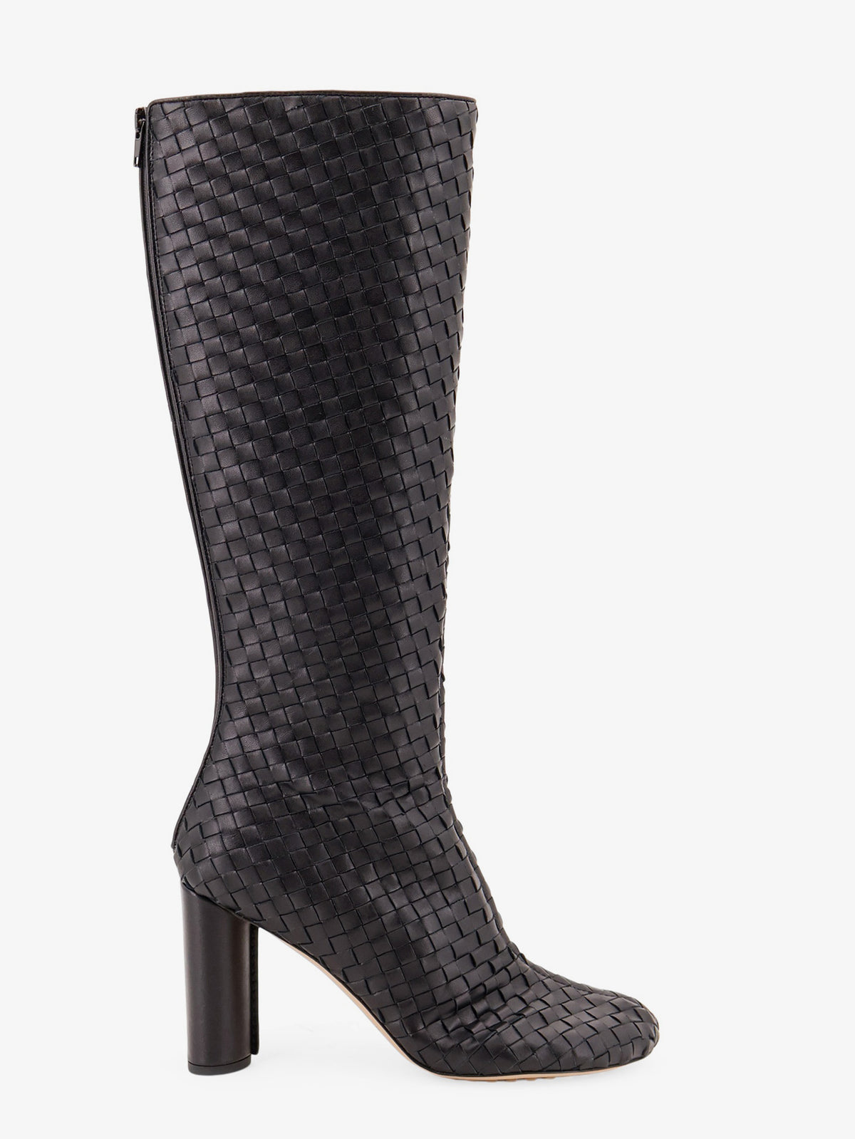 Cherry Boots with braided pattern