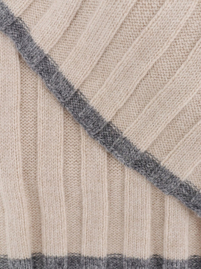 Cashmere scarf thumbnail