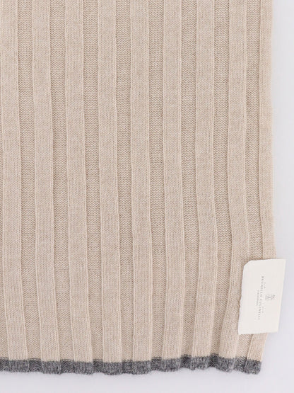 Cashmere scarf thumbnail