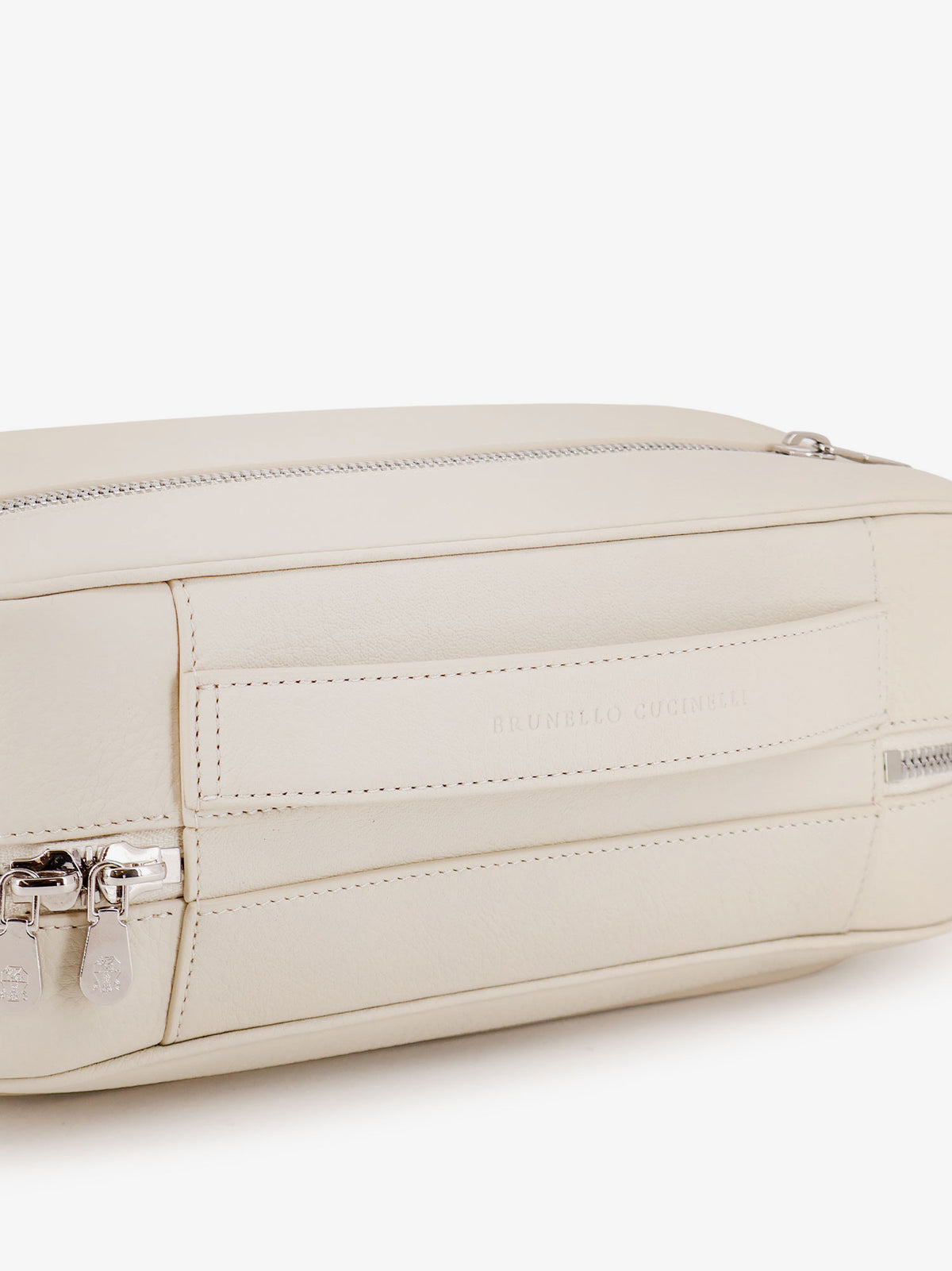 Leather beauty case with metal logo detail