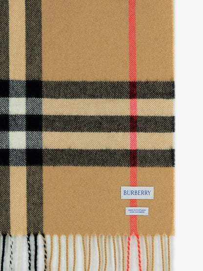 Cashmere scarf thumbnail