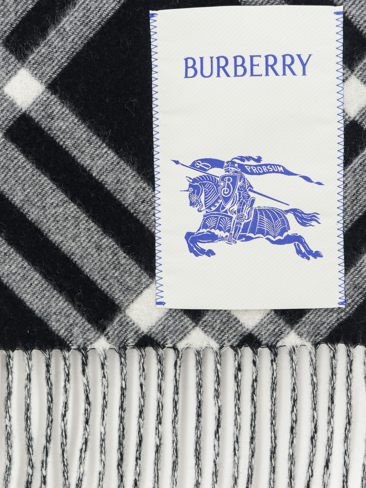 Cashmere scarf with check pattern