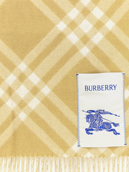 Cashmere scarf with check pattern thumbnail