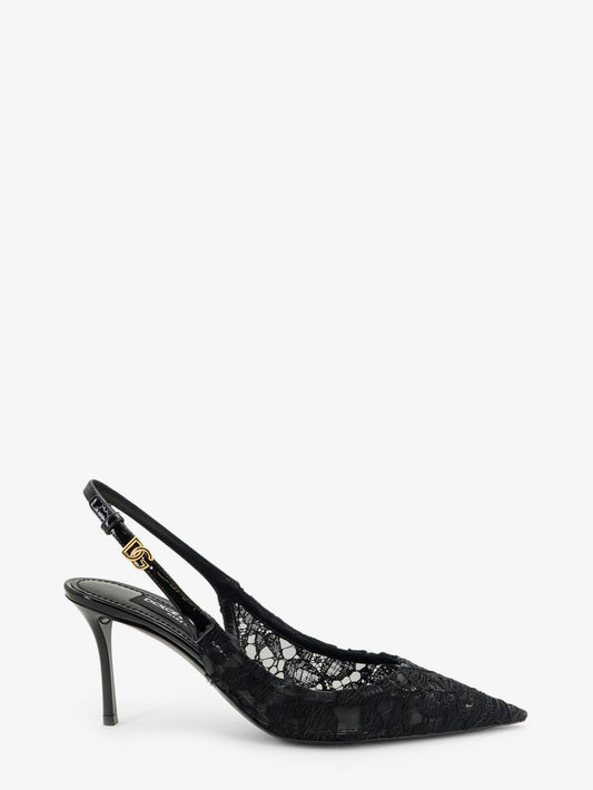 Lace décolleté