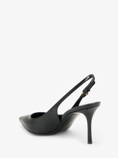 Patent leather pumps thumbnail
