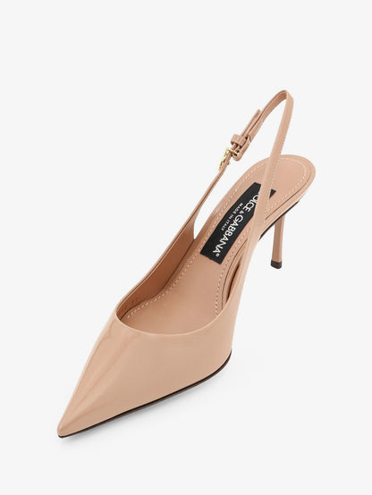 Patent leather décolleté thumbnail