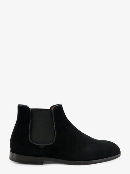 Suede boots thumbnail