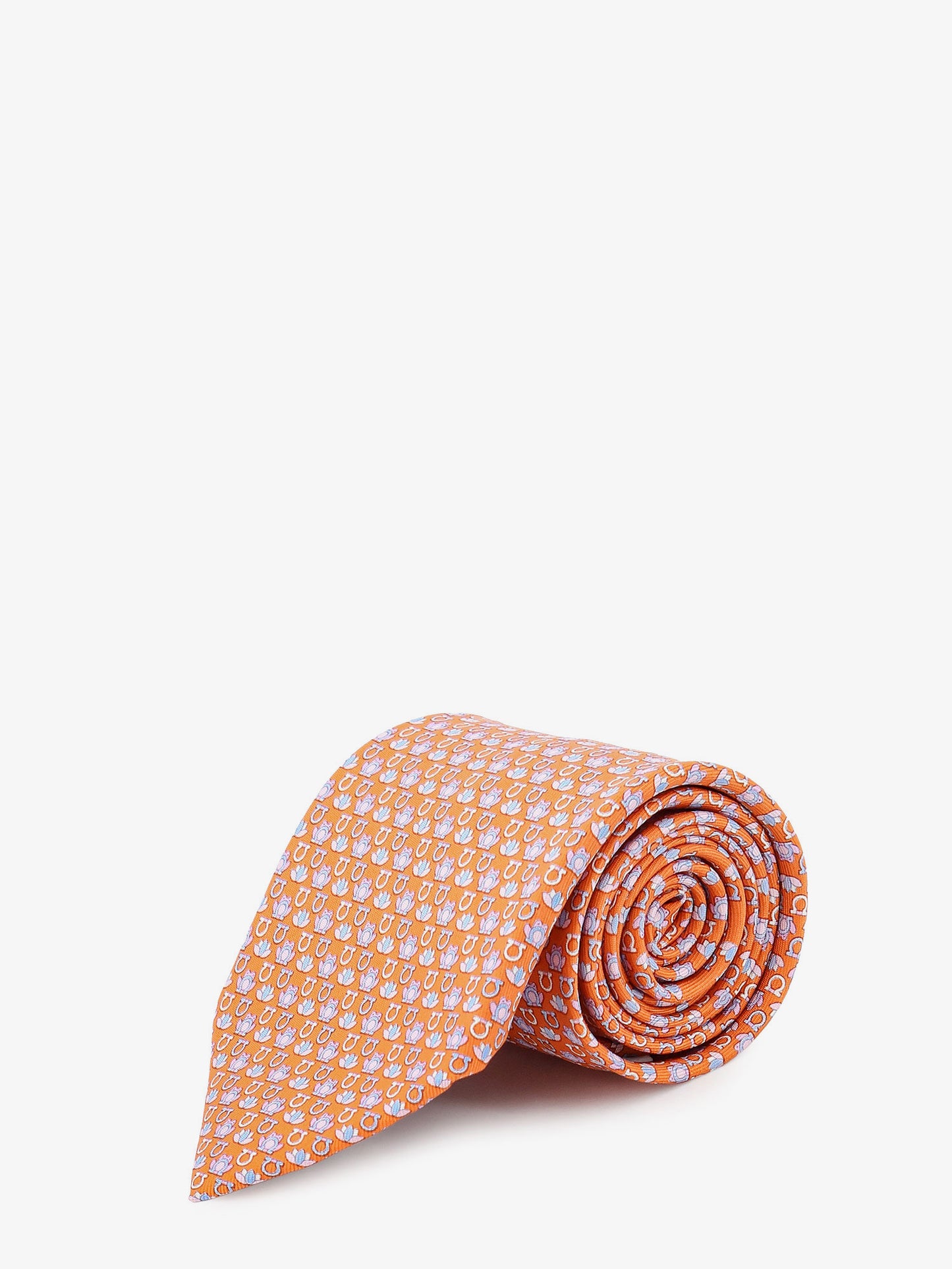 Silk tie