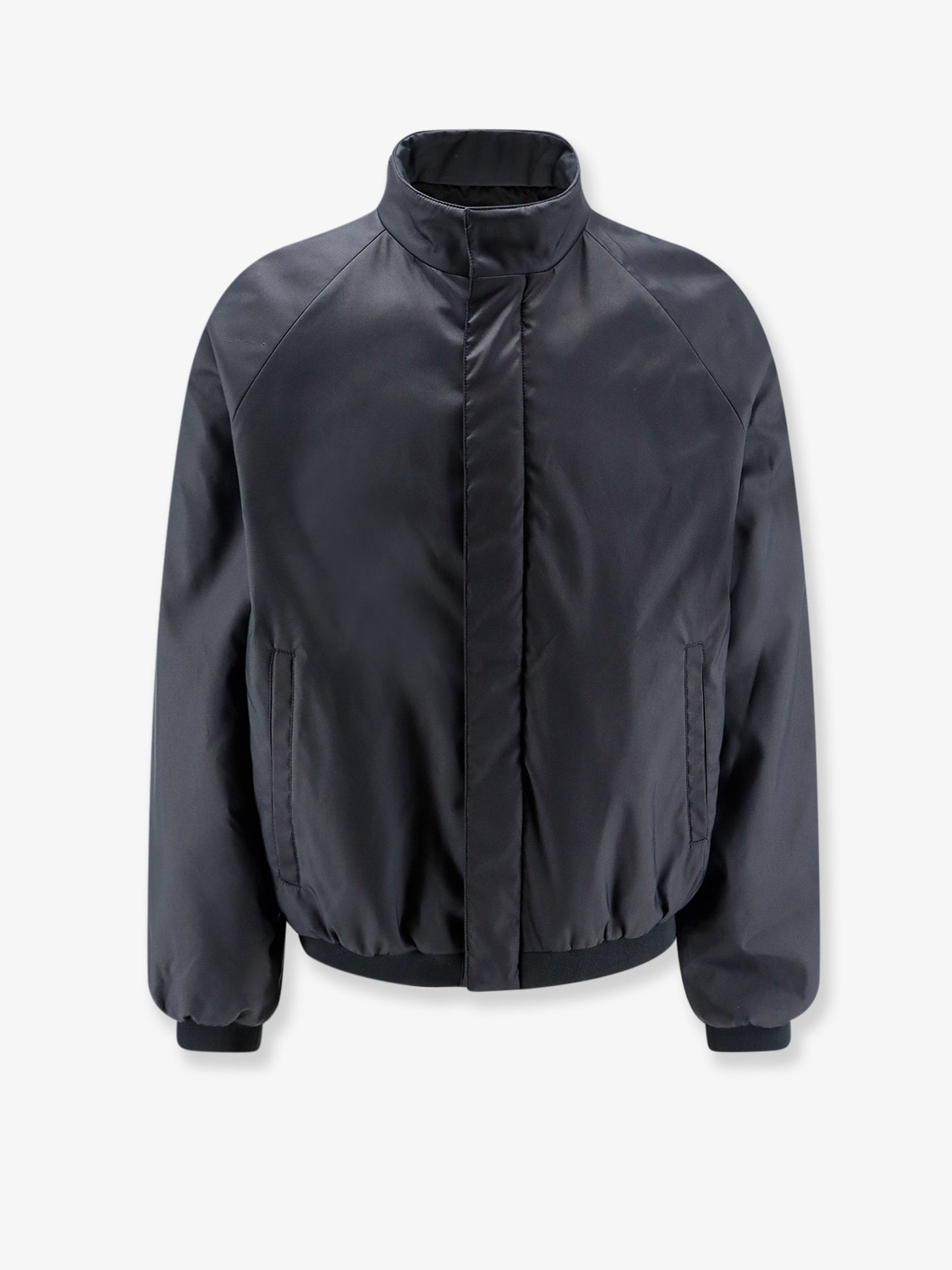 Lightweight and compact nylon jacket
