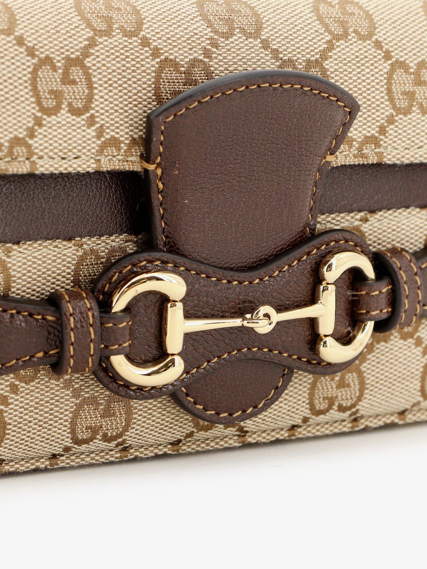 Wallet with chain and Horse Clip