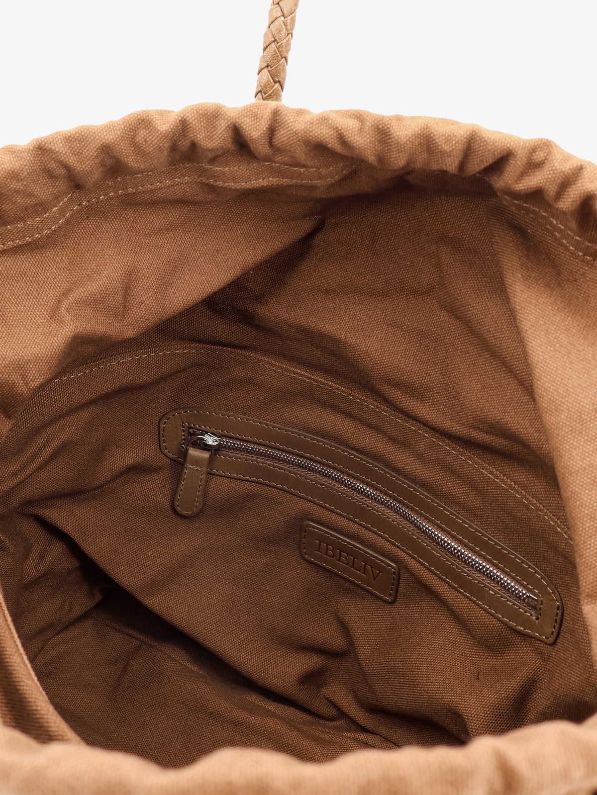 Bazika vegetable-tanned leather shouder bag with a woven
