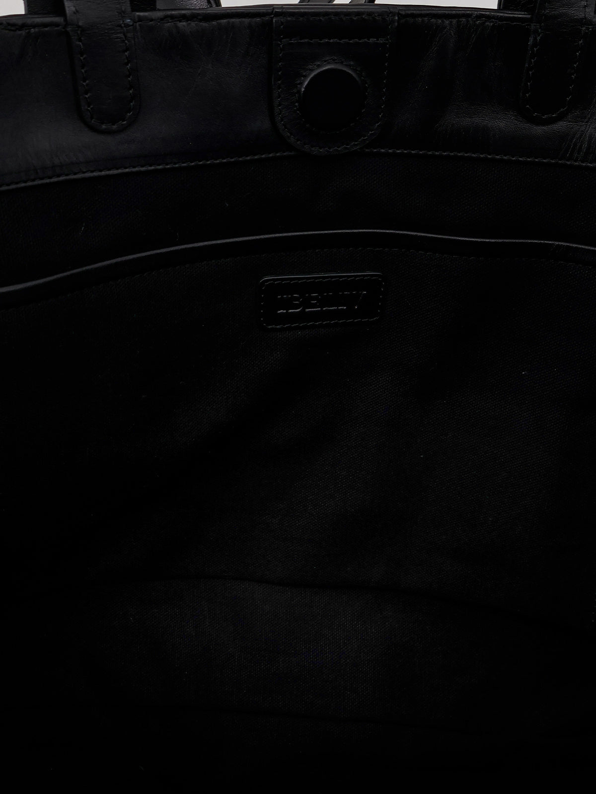 Elmio Medium vegetable leather shoulder bag with woven pattern