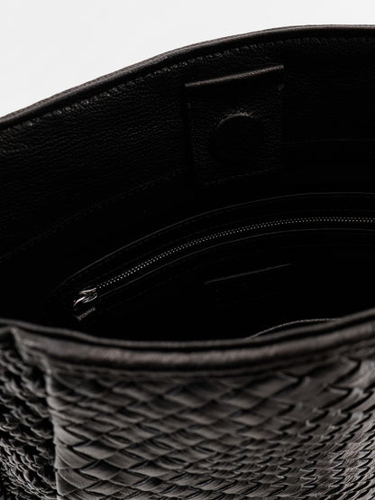 Lamia vegetable leather shoulder bag with woven pattern thumbnail