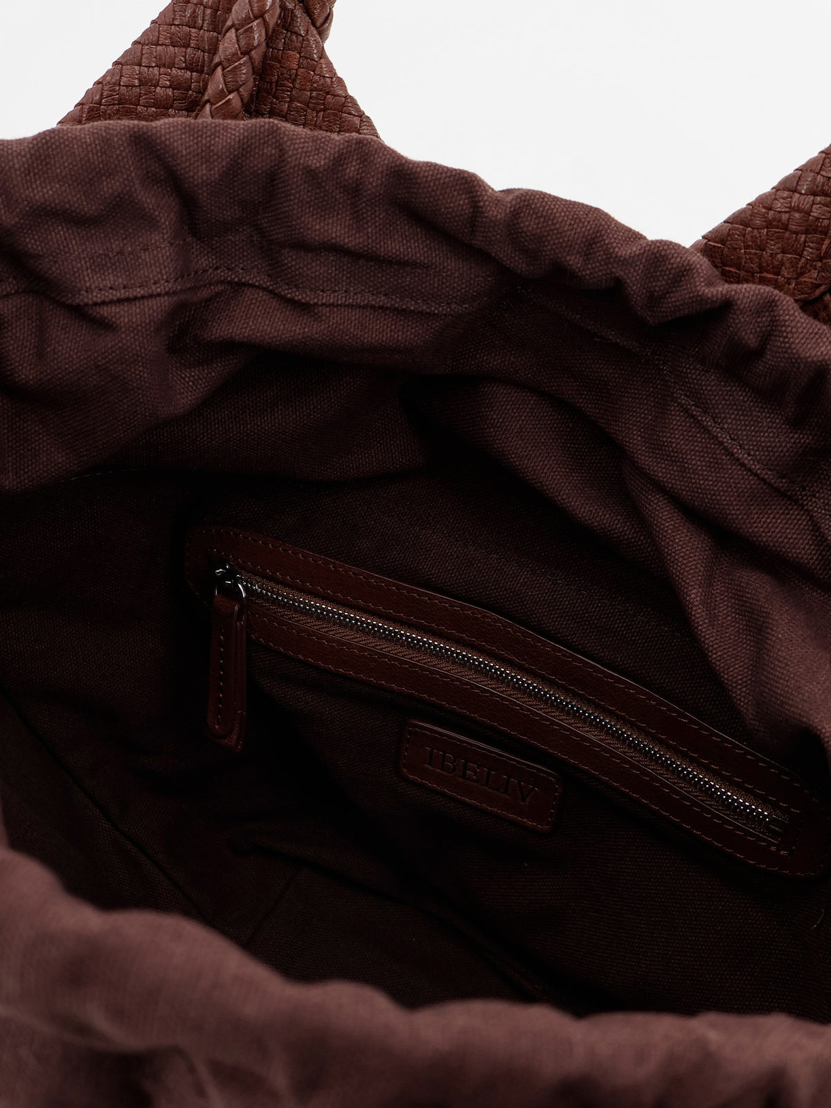 Borsa a spalla Trinity Medium in pelle vegetale con motivo intrecciato