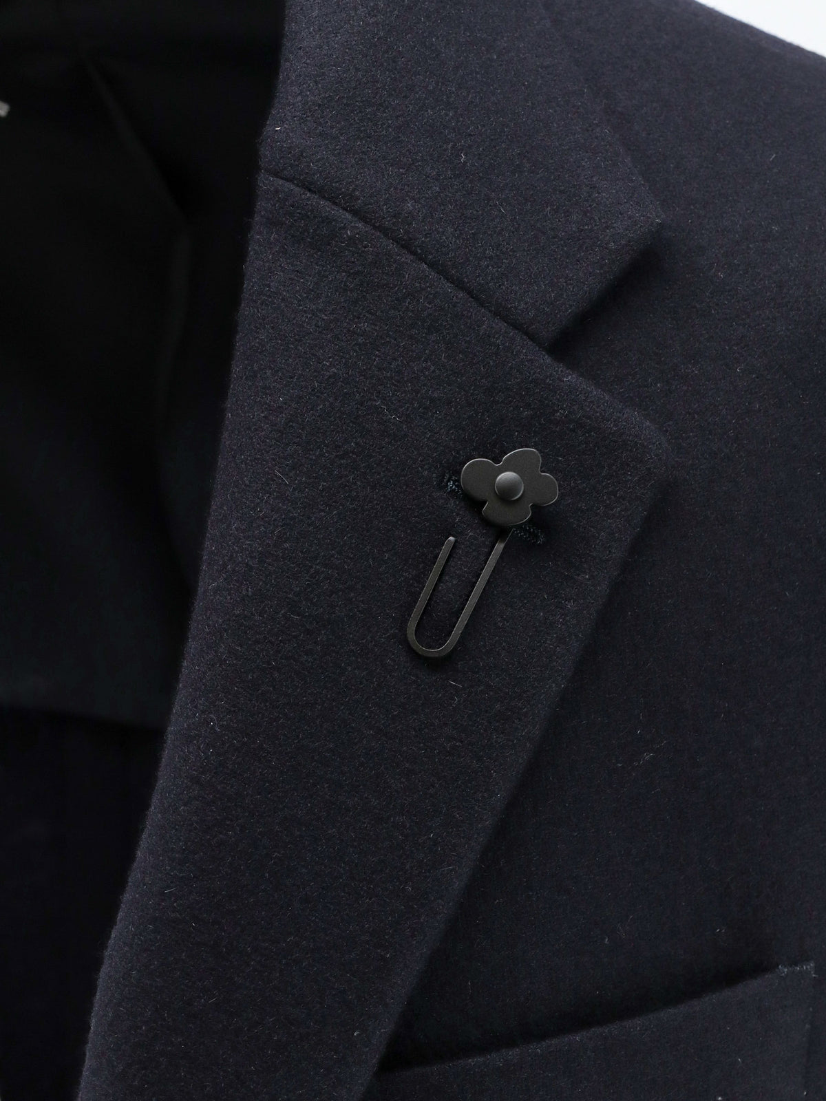 Cashmere blazer with iconic metal pin