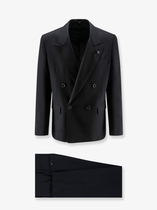 Virgin wool suit