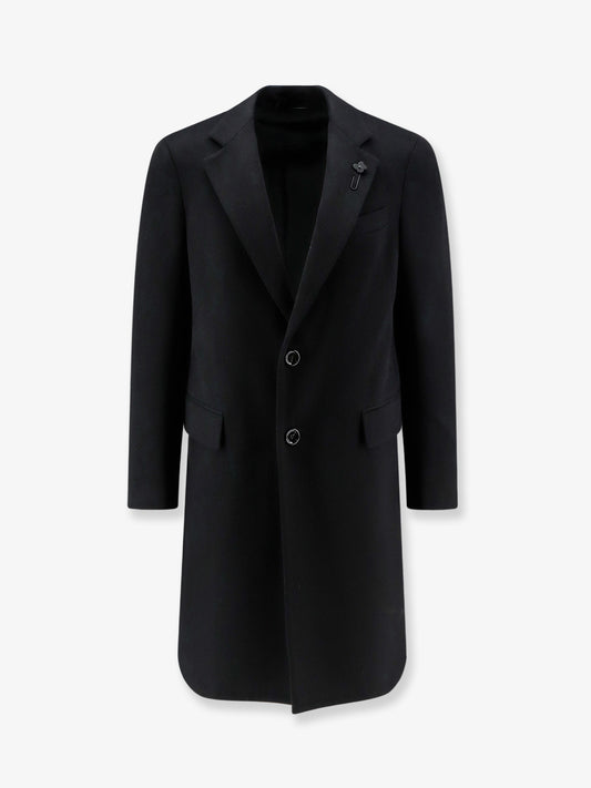 Single-breasted coat with iconic brooch