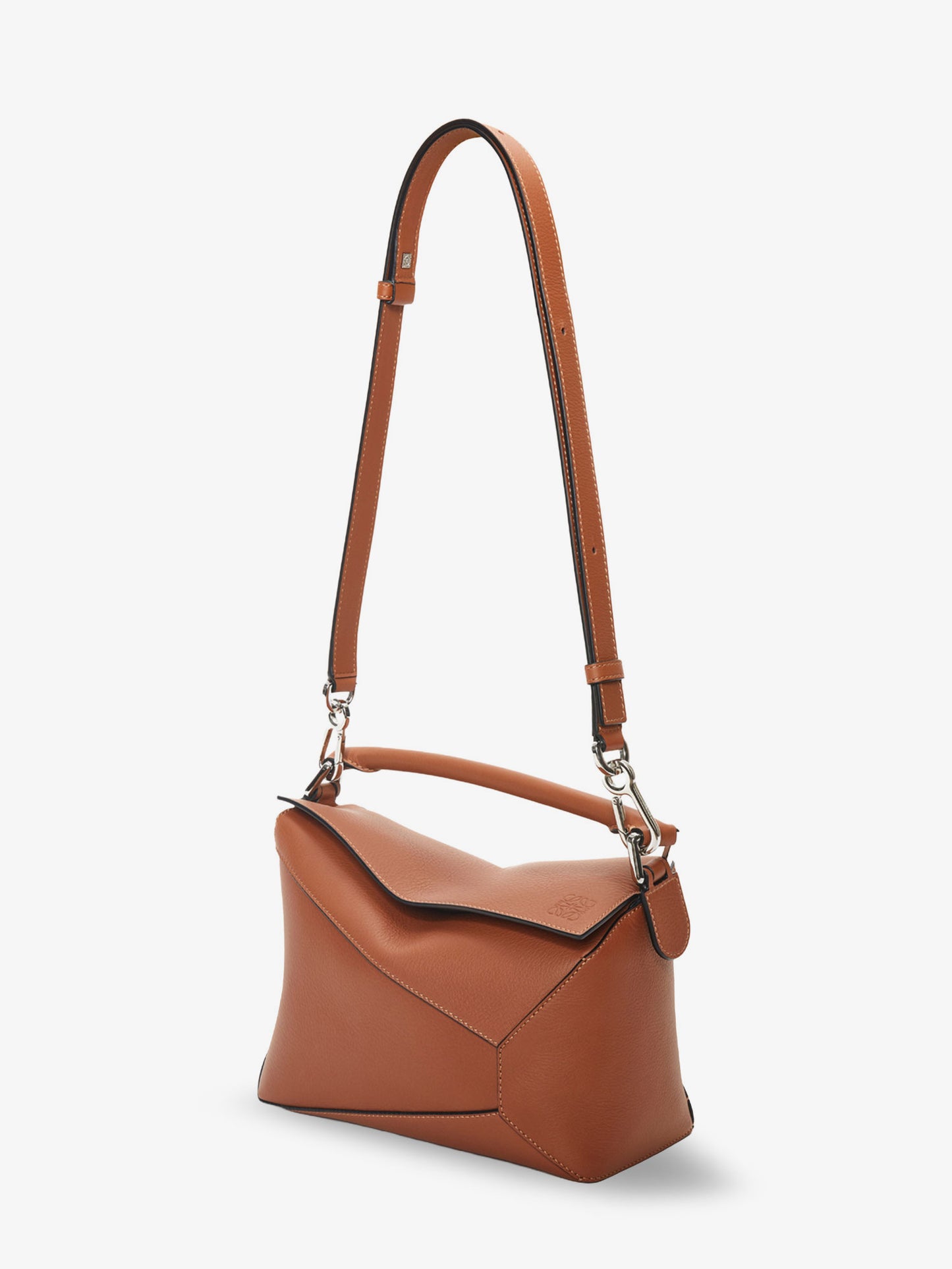 Puzzle Edge leather handbag with engraved Anagram logo