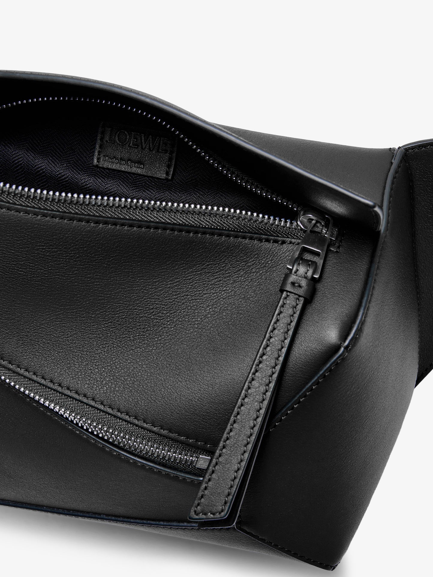 Puzzle Edge Small Leather Bumbag