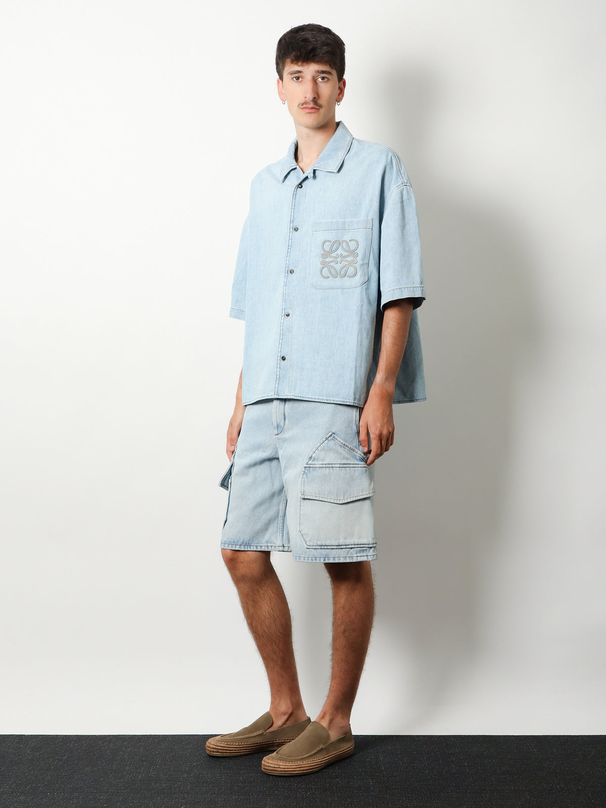 Pantalone corto con tasche