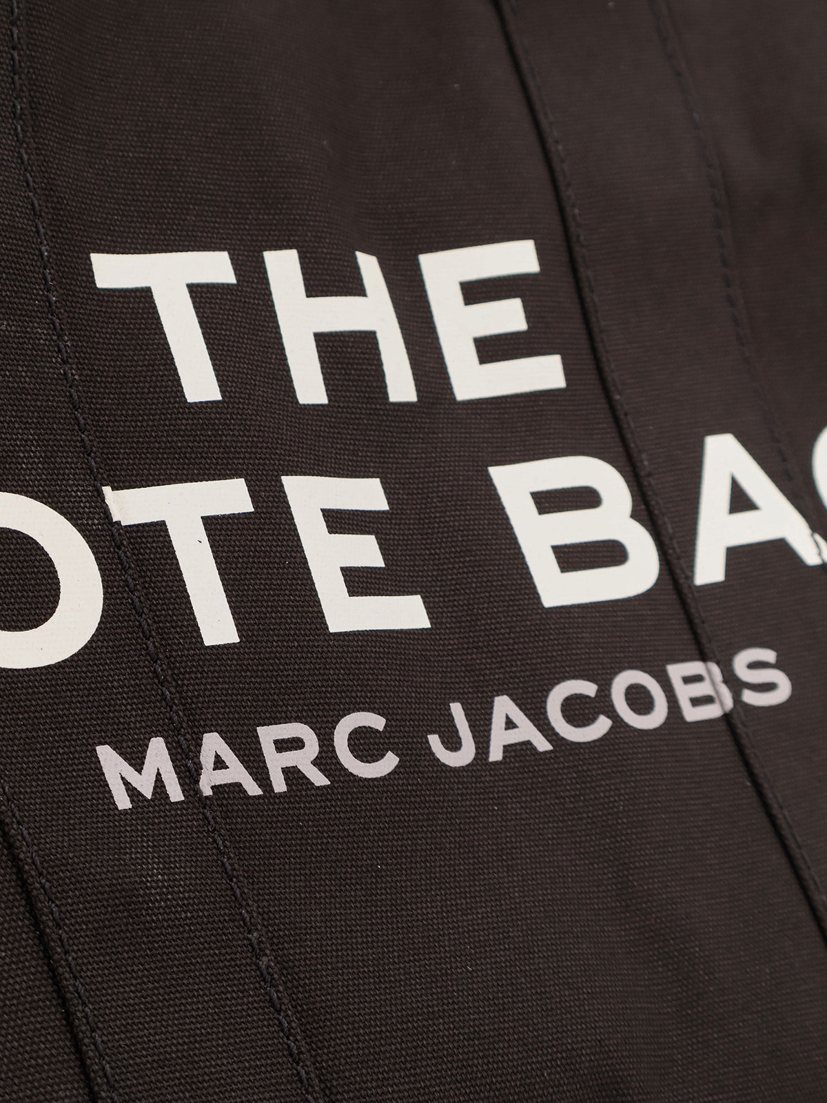 Canvas shopping bag with frontal logo