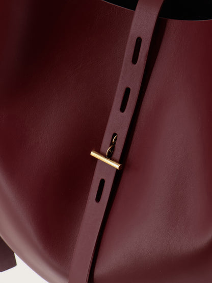 Liz leather crossbody bag thumbnail