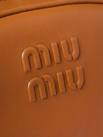 Beau leather handbag thumbnail