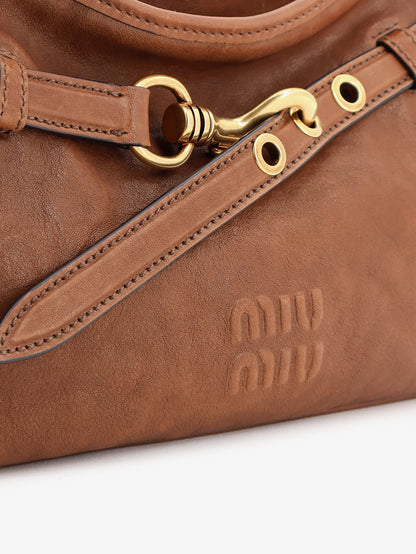 Aventure leather bag with embossed front logo thumbnail