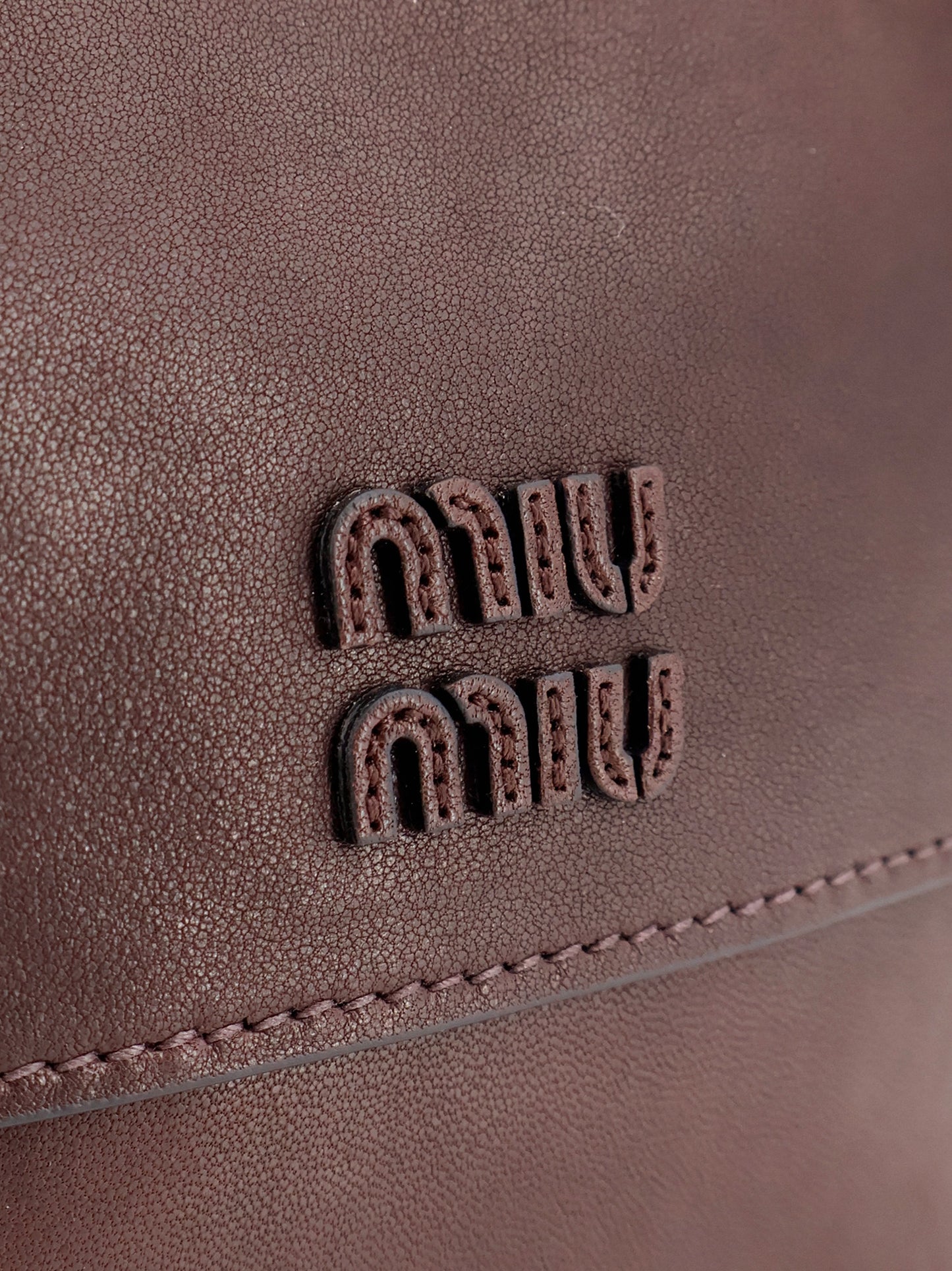 Utilitaire leather crossbody bag