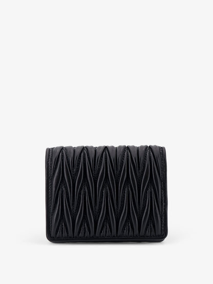 Quilted leather wallet thumbnail
