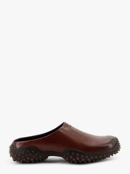 Sabot in pelle con logo lettering in rilievo  thumbnail