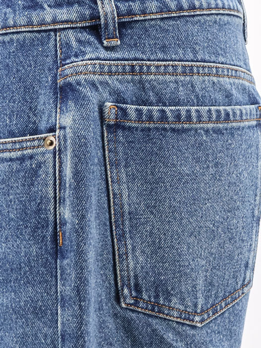 Jeans in blue denim