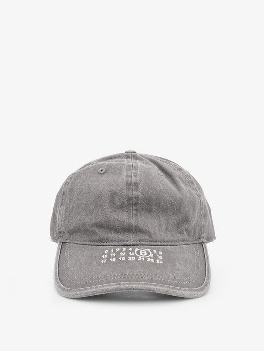 Cotton hat with embroidered Numeric logo