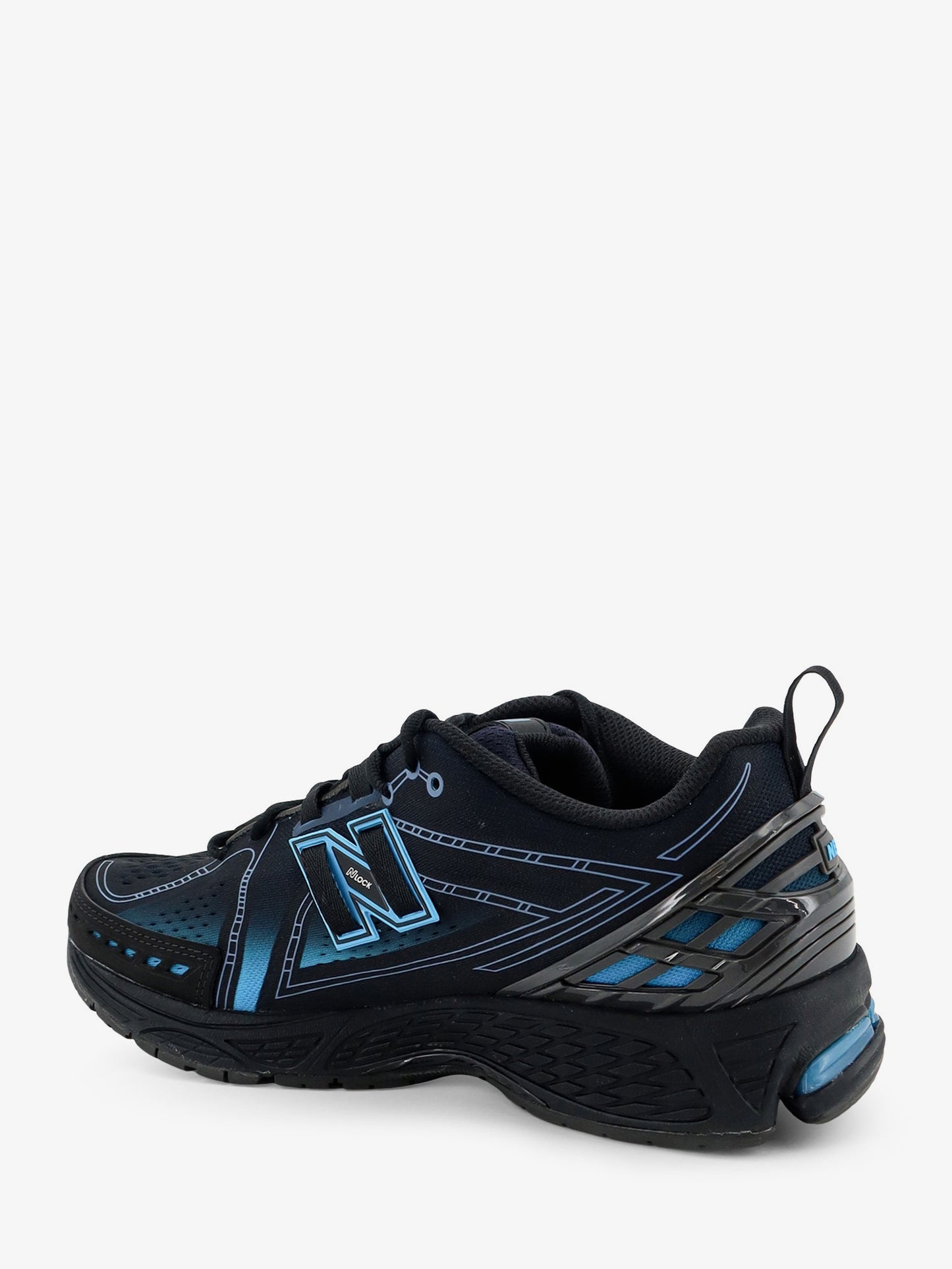 U1906 technical fabric sneakers with iconic side logo