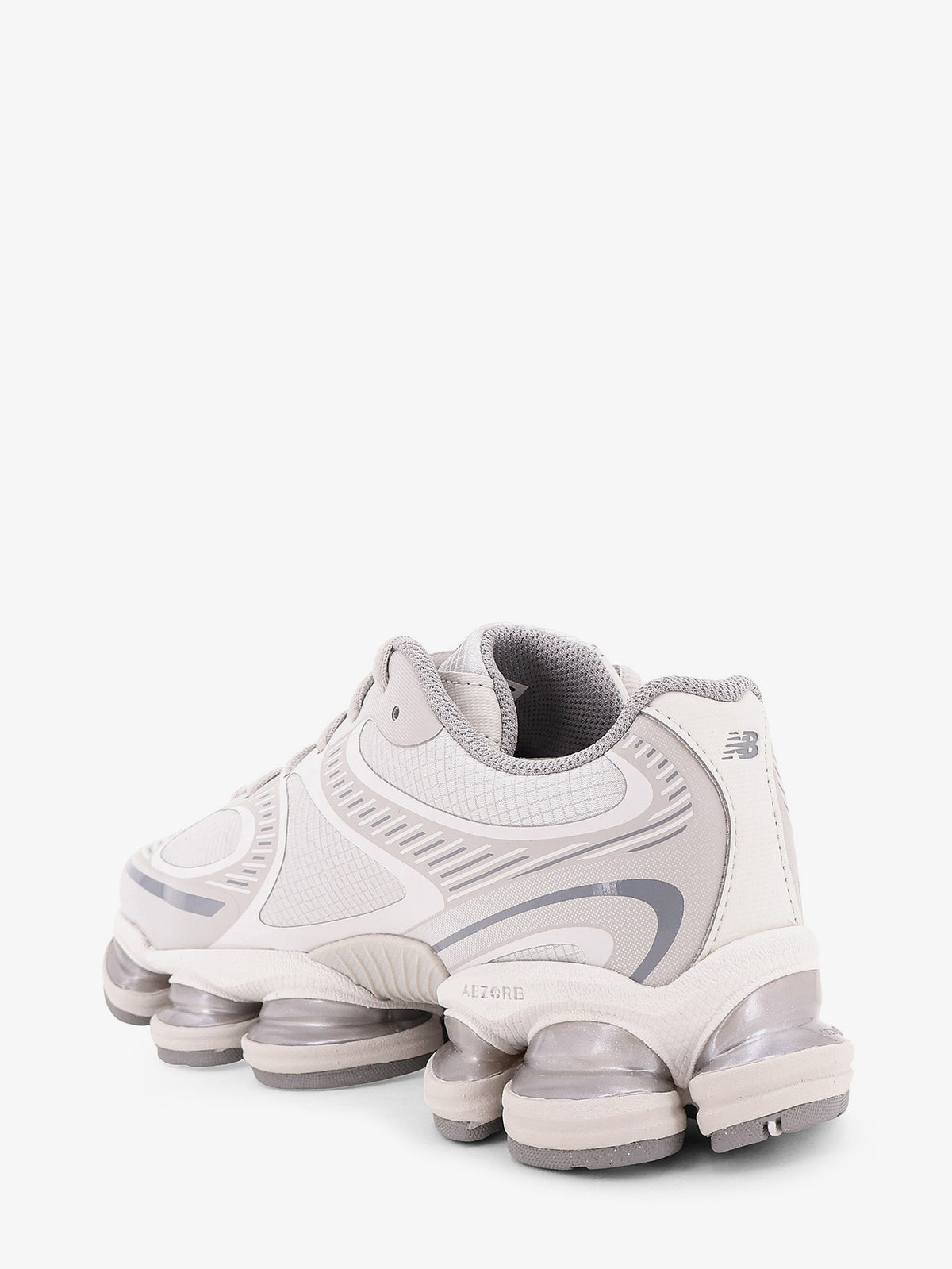U2000 Mesh and rubber sneakers