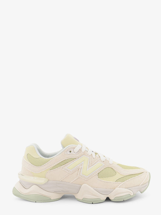 U9060 Suede Sneakers
