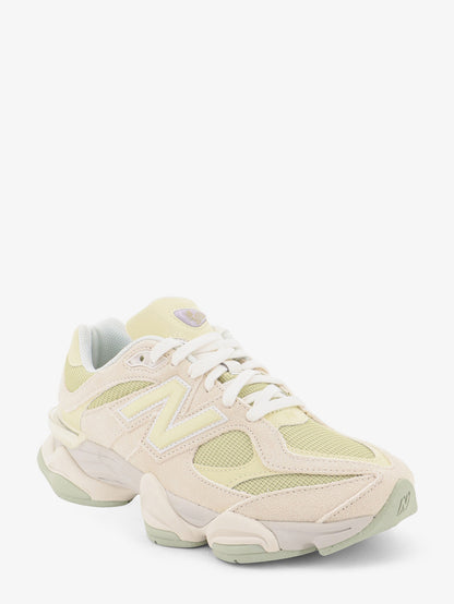 U9060 Suede Sneakers thumbnail