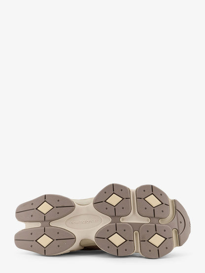 Sneakers low-top 9060 in mesh e suede thumbnail