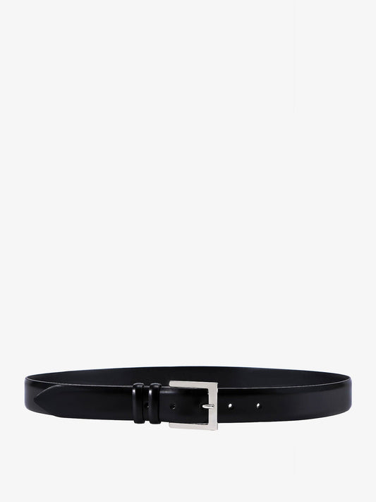 Shiny leather belt