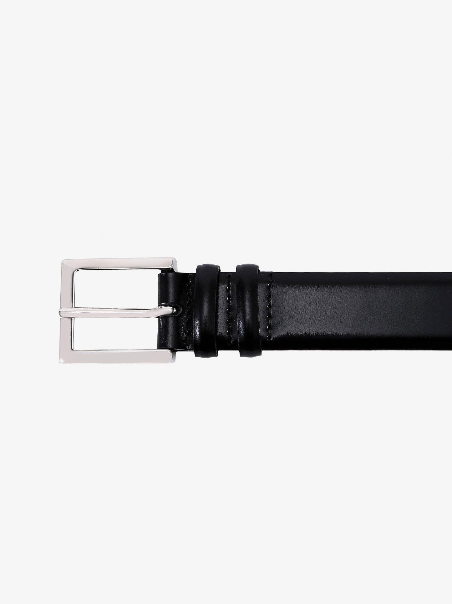 Shiny leather belt