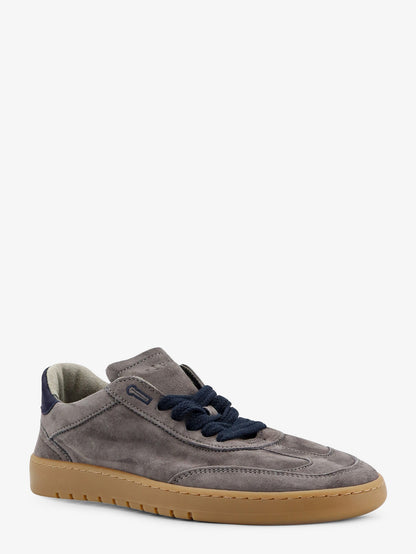 Sneakers in suede thumbnail