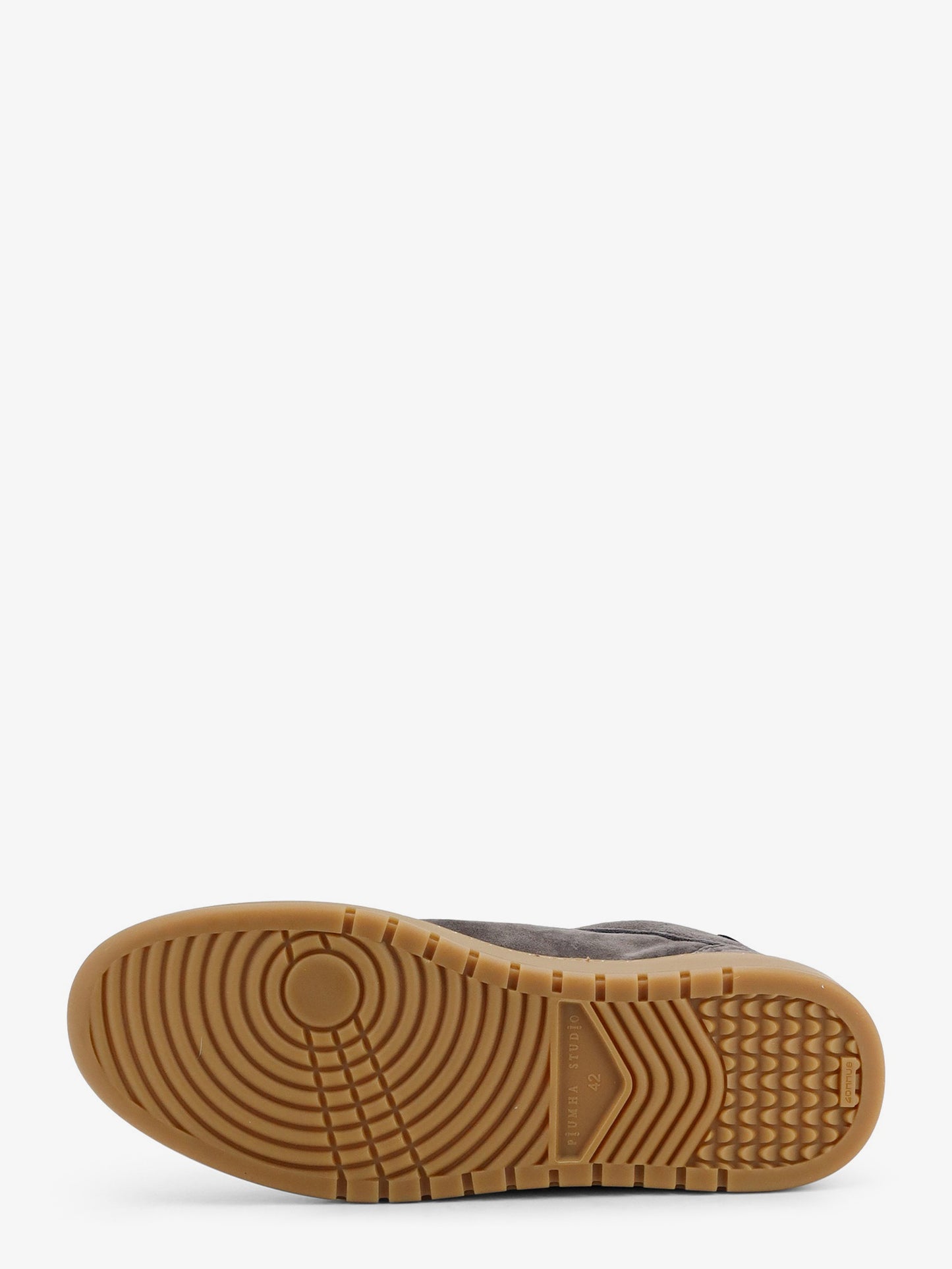 Sneakers in suede