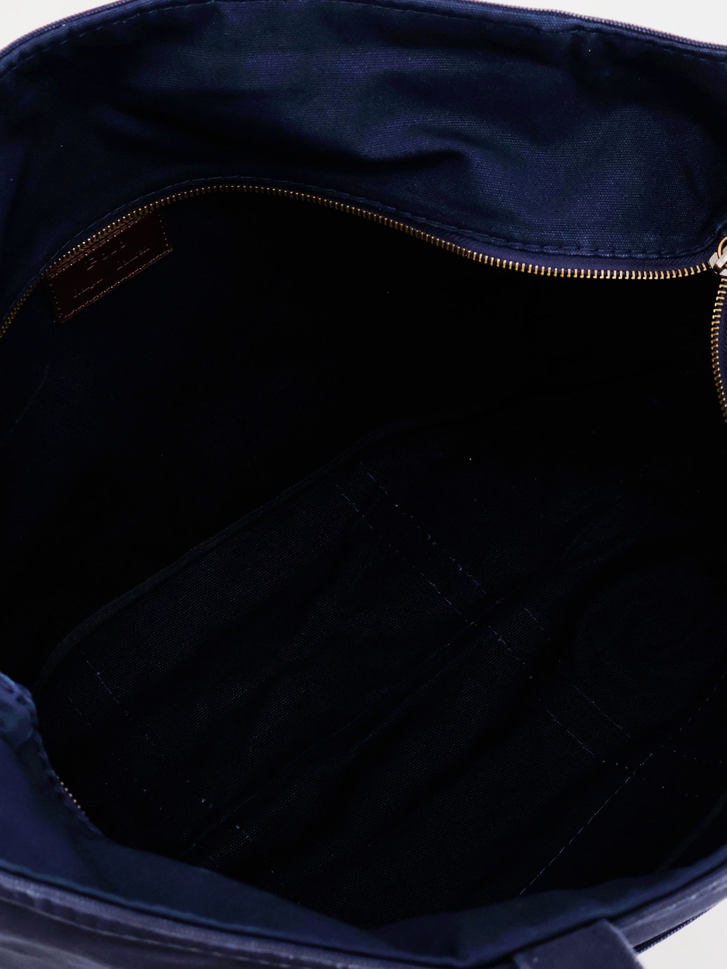 Denim shoulder bag with embroidered logo on the front