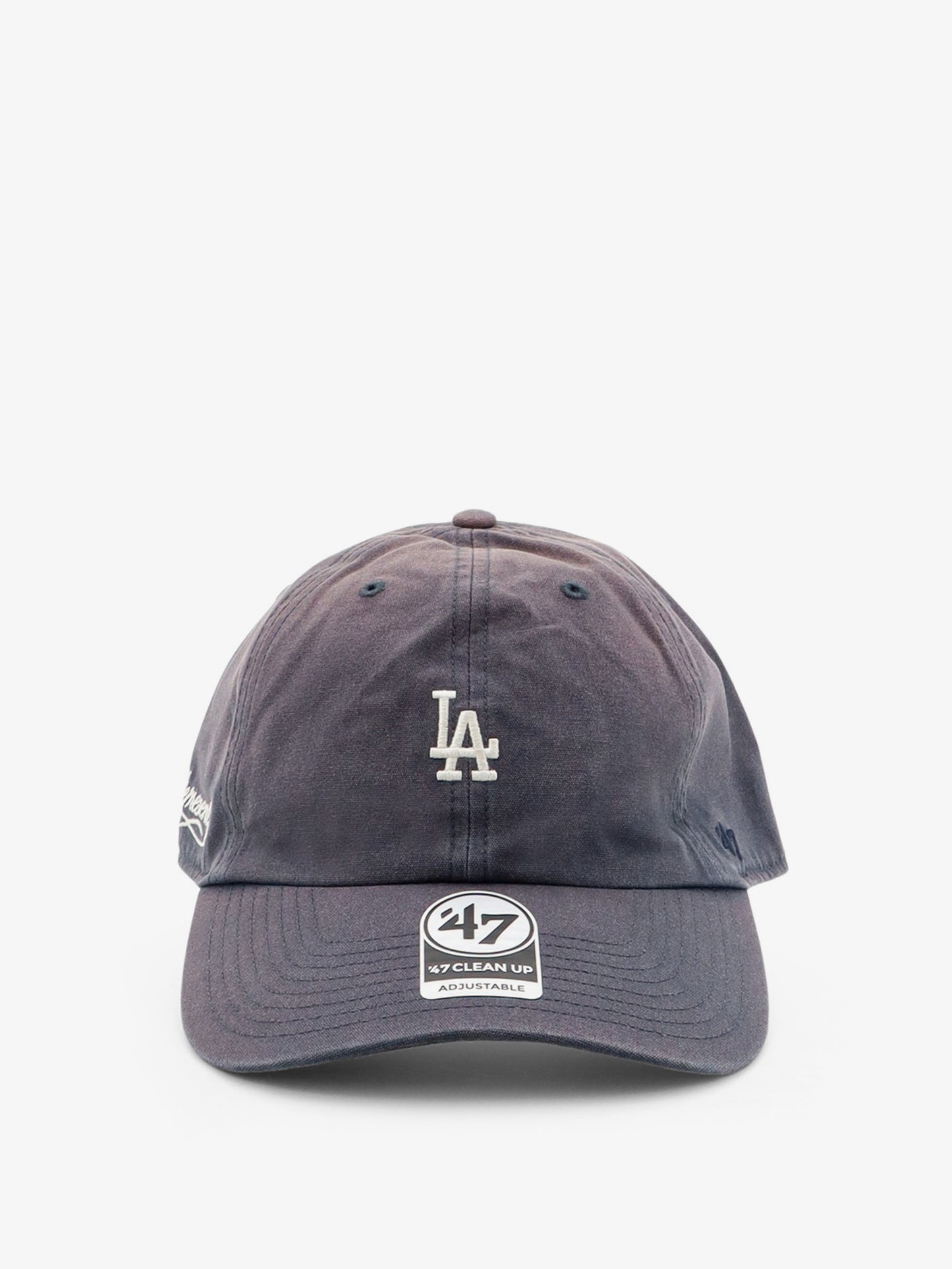 Cotton cap with embroidered logo on the front