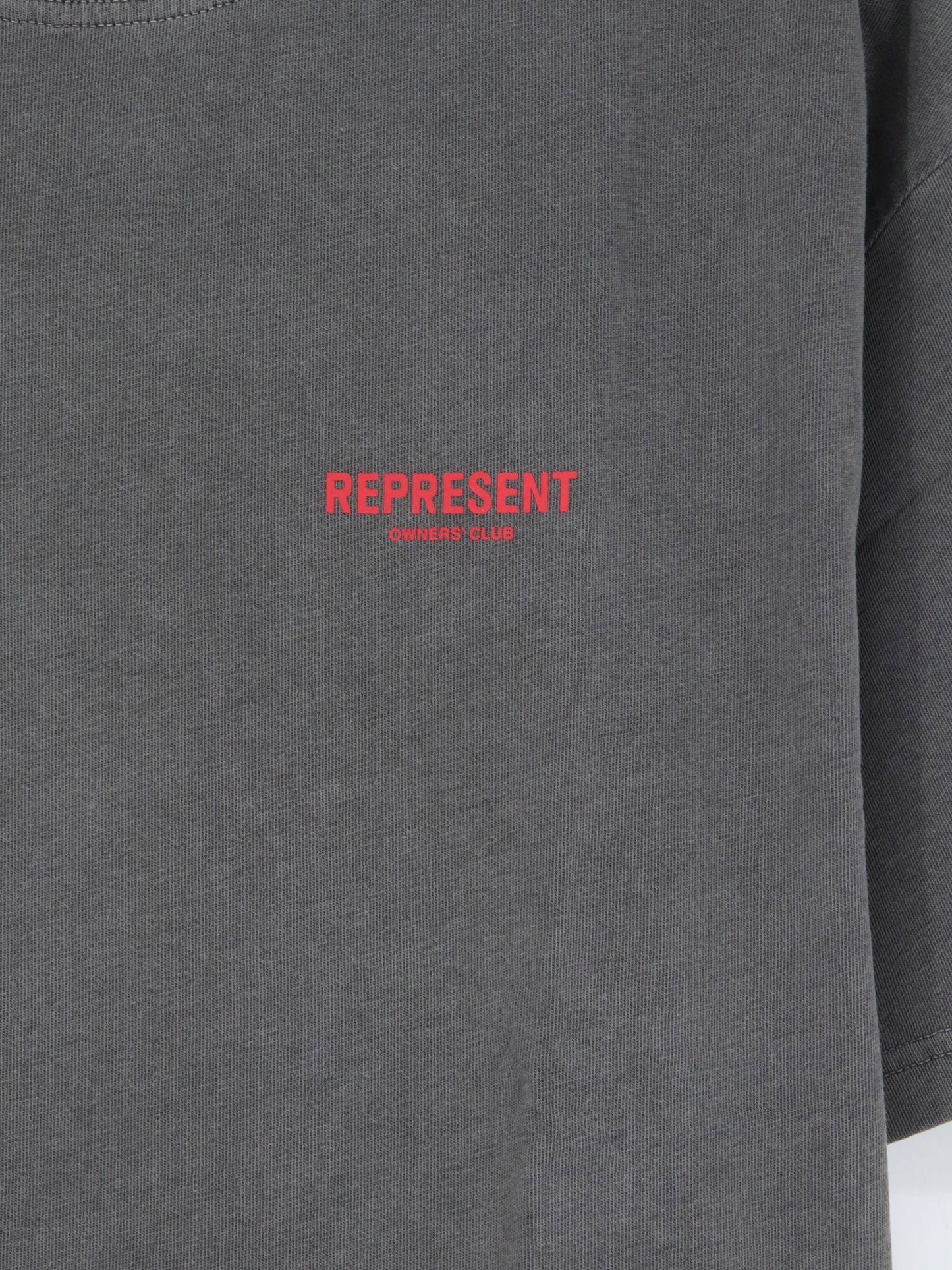 T-shirt in cotone con stampa frontale