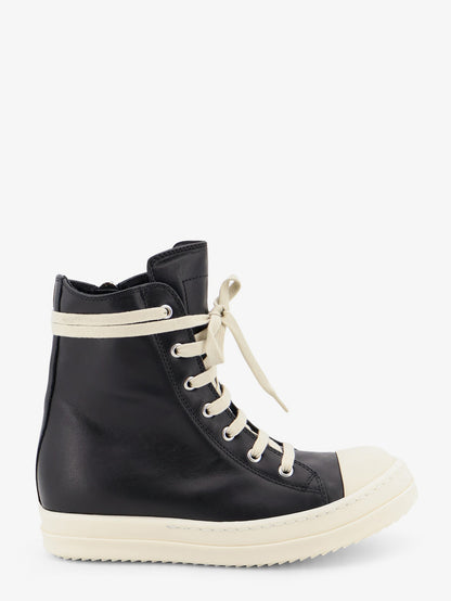 Leather sneakers thumbnail
